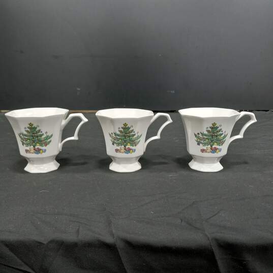 7pc Set of Nikko Christmastime Teacups and Saucers image number 8
