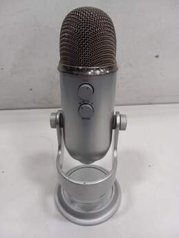 Blue Yeti USB Silver Microphone alternative image