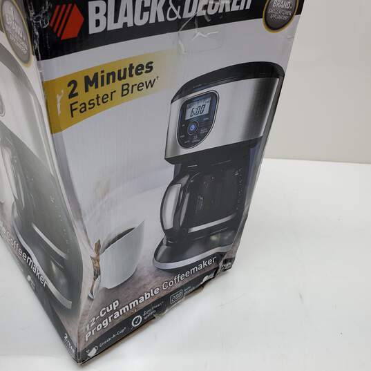 Black and Decker 12 Cup Programmable Coffee Maker in Open Box Unused image number 5