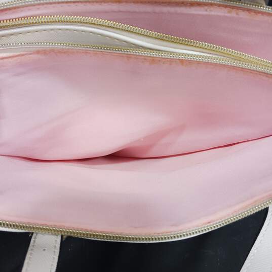 Kenneth Cole White Tote/Shoulder Style Handbag Purse image number 5