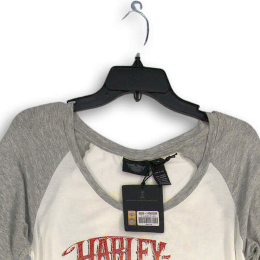 NWT Womens Gray White 3/4 Sleeve Scoop Neck Pullover T-Shirt Size Medium image number 3