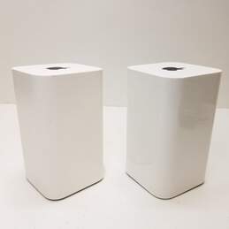 Bundle of 2 Apple AirPort Extreme Devices alternative image