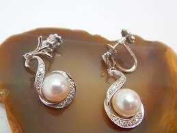Vintage 14K White Gold 0.25 CTTW Diamond Pearl Screw Back Earrings 7.8g