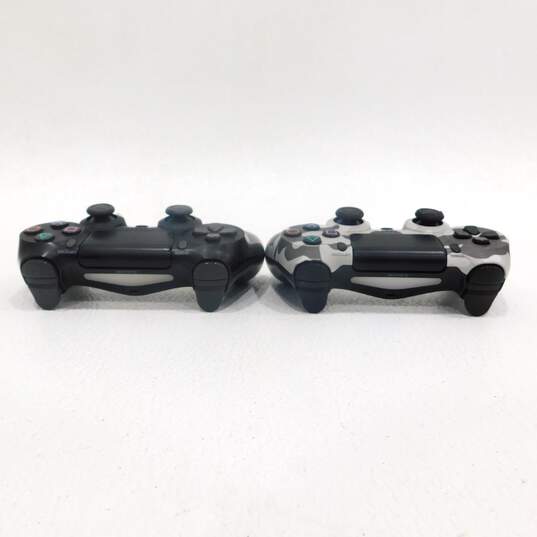 4 Sony Dualshock 4 Controllers image number 6