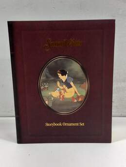 Disney Snow White 8pc Storybook Ornament Set