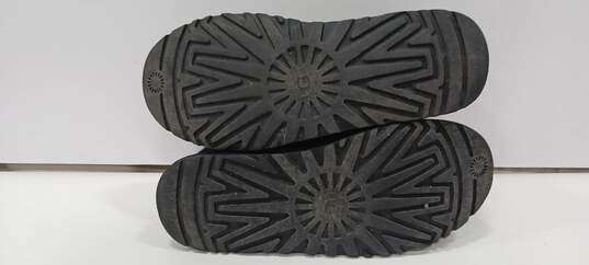 Ugg Unisex Black Suede Boots Size 10 image number 5