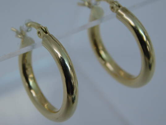 14K Yellow Gold Puffed Tube Hoop Earrings 1.9g image number 4