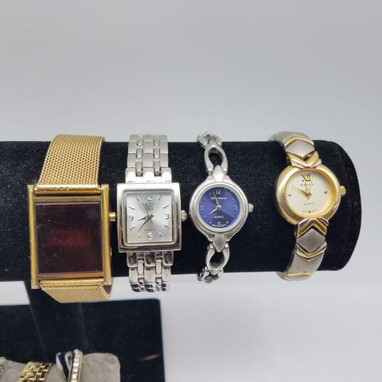 Vintage retro Seiko, Gala Plus Brands Ladies Quartz Watch Collection image number 5