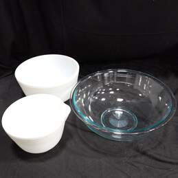 Pyrex Mixing Bowls Assorted 3pc Lot