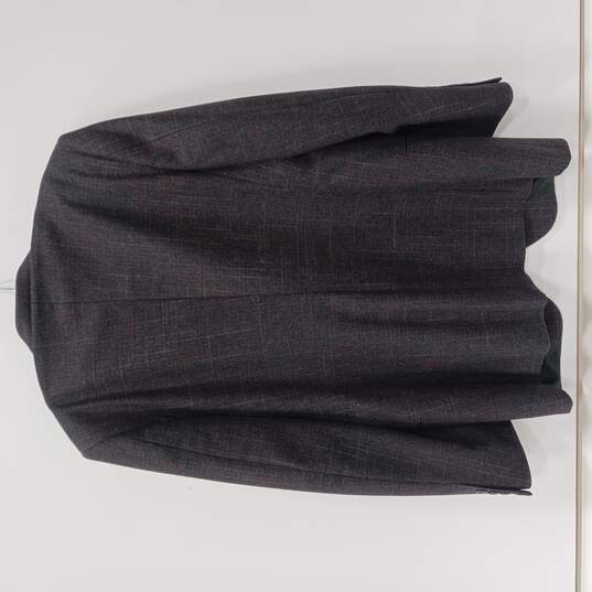 Men's Gray Plaid 100% Wool Blazer image number 2