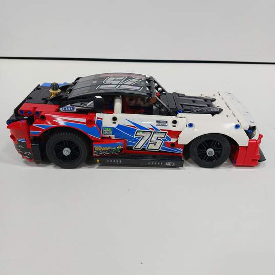 Pair Of Lego Technic Racing Cars 42138 Ford Mustang Shelby & 42153 NASCAR Next Gen Chevrolet Camaro ZL1 image number 9