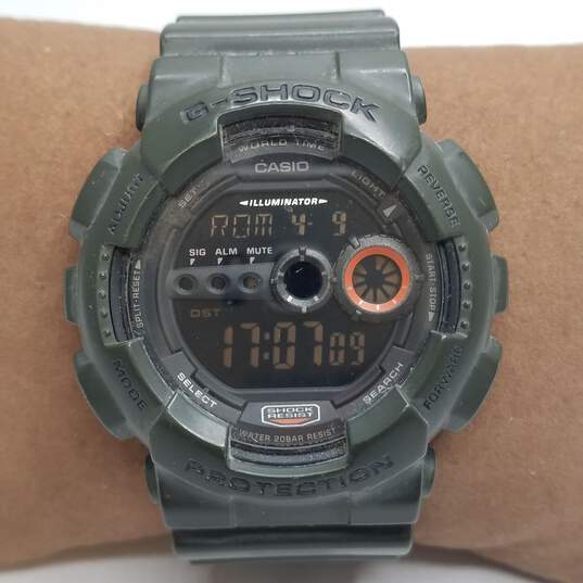 Men's Casio G-Shock 20 BAR Shock Resist Military Digital Watch Resin Watch image number 2