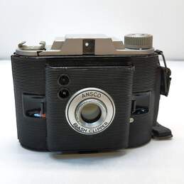 Lot of 2 Assorted Vintage Cameras alternative image