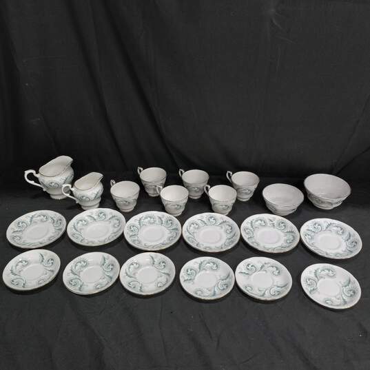 Bundle of 6 Royal Standard White Fine Bone China Tea Cups w/2 Matching Cream Dishes, 2 Bowls and 12 Saucers image number 1