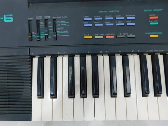 VNTG Yamaha Model PSR-6 Portable Electronic Keyboard image number 5