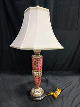 Vintage Oriental Accent Porcelain Lamp alternative image