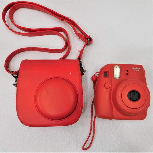 Fujifilm Instax Mini 8 Red  Instant Film Camera w/Red Carry Case image number 1