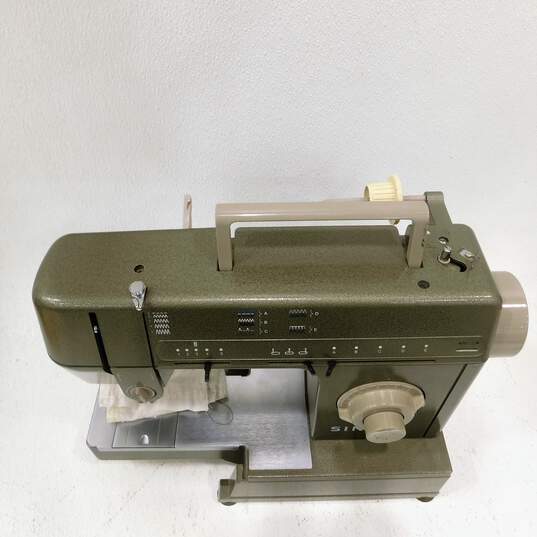 Singer HD110-C Heavy Duty Sewing Machine W/ Pedal P&R image number 15