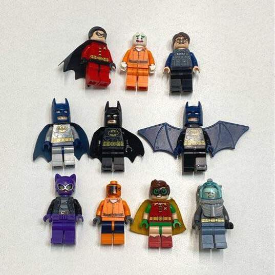 Mixed Lego DC Comics Minifigures Bundle (Set Of 10) image number 1