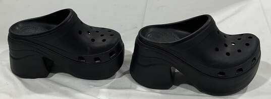Women's Shoes- Crocs image number 4