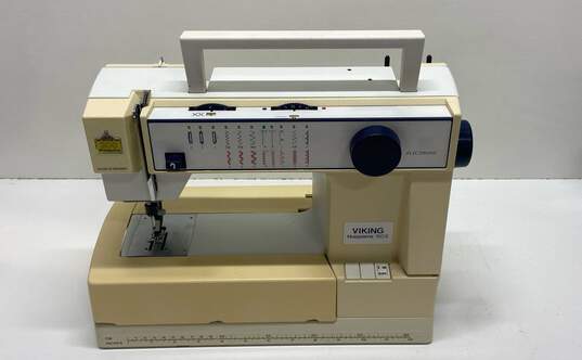 VIKING Husqvarna 150 E Sewing Machine image number 1