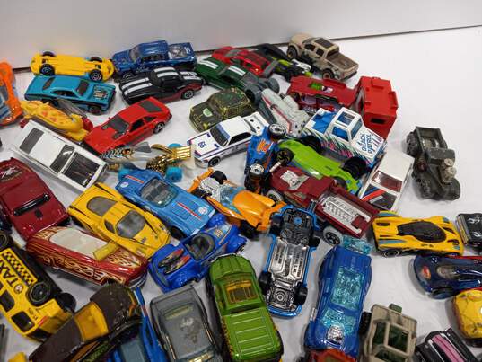 12.9lbs Bundle of Assorted Toy Vehicles image number 5