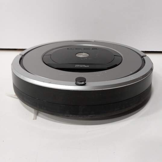 iRobot Roomba Smart Vacuum Cleaner image number 4