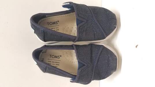 Toms Glittery Blue Straps Girls Shoes Size 5 image number 5