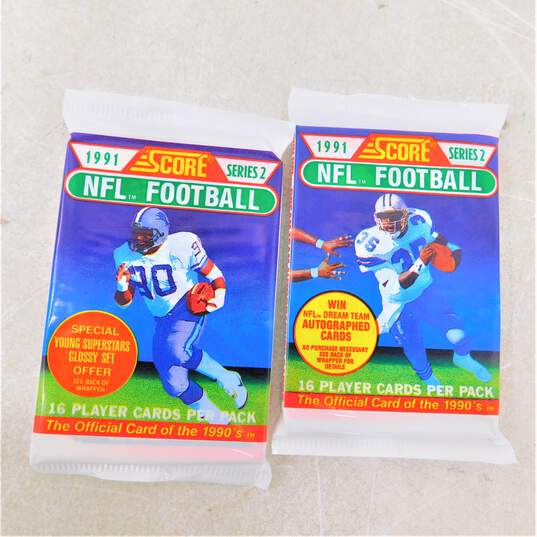5 Factory Sealed 1991 Score Series 2 Football Wax Packs image number 3