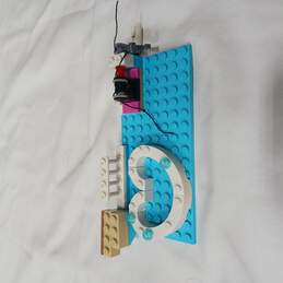 6 lb Lot of LEGO Pieces, Bricks, & Parts alternative image