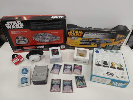 Bundle of Assorted Star Wars Merchandise image number 2