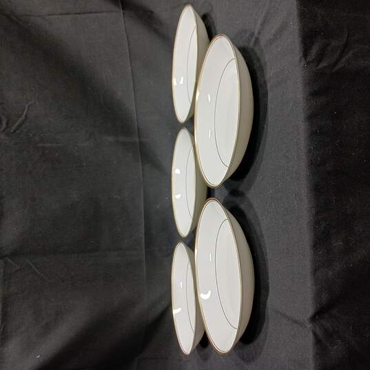 Five-Piece White with Gold Tone Trim Bone China Narumi Wheaton Dessert Bowls image number 1