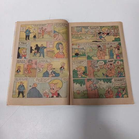 Vintage Lot of Assorted Comic Books image number 5