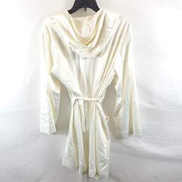 Yitty Unisex Ivory Hooded Robe M NWT alternative image