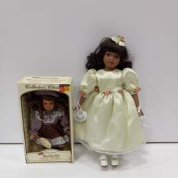 Vintage Pair of Porcelain Dolls With Box