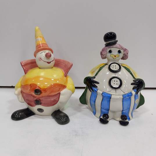 Bundle Of Assorted Clown Figurines, Cookie Jar, And Coin Bank image number 7