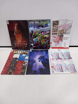 Bundle of 12 Assorted Comic Books alternative image