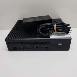 Microsoft Xbox One 500GB Console with AC Adaptor #4 alternative image