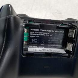Xbox One Black Wireless Controller Untested alternative image