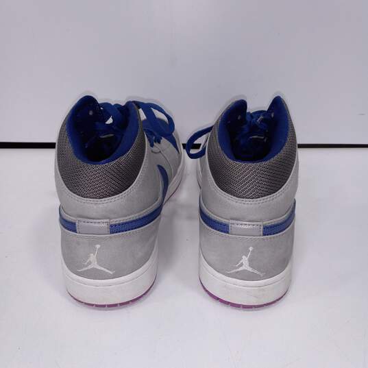 Men's Nike Air Jordan Blue, Silver, & Purple Sneakers Size 13 image number 3