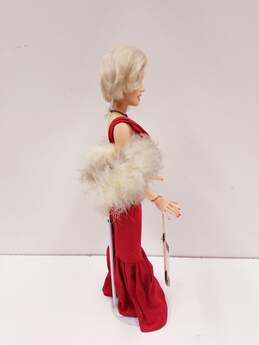 1983 Marilyn Monroe World Doll with Tag and Stand alternative image
