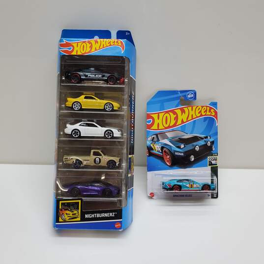 Lot of Hot Wheels Cars Sealed image number 3