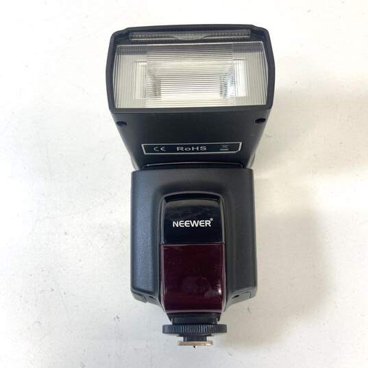 Neewer TT560 Pro Series Camera Flash for Canon image number 1