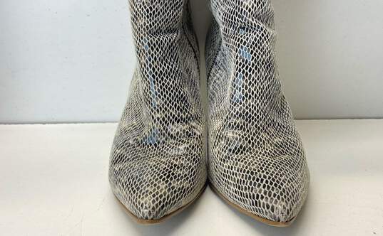 B. Makowsky Snake Embossed Leather Slip-On Boots Grey 7.5 image number 4