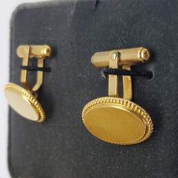 Christian Dior Gold Tone Engravable Oval Cuff Links W/C.O.A & Box 10.0g alternative image