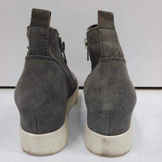 Steve Madden Women's Gray Suede Heeled Sneakers Size 8.5 image number 4