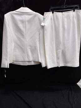 Collections For Le Suit Light Ivory White 2 Piece Skirt Suit Set Size 16 NWT alternative image