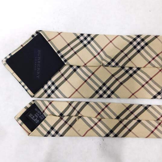Burberry London Classic Beige Check Plaid Men's Tie with COA image number 9