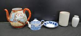 Bundle of 5 Assorted Ceramic Tea Set Pieces alternative image