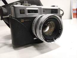 Vintage Electro 35 Film Camera W/Case